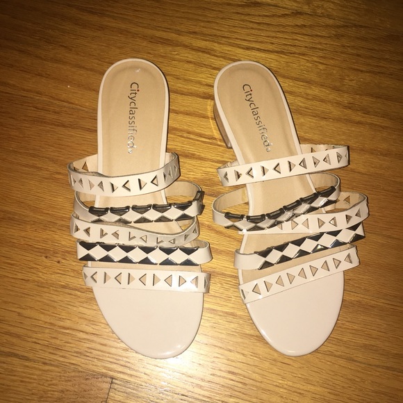 NUDE SANDALS WITH 5 DECORATIVE STRAPS - Picture 4 of 6